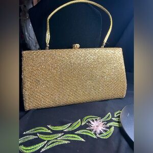 VTG Sparkly Gold kiss lock evening bag. Unbranded